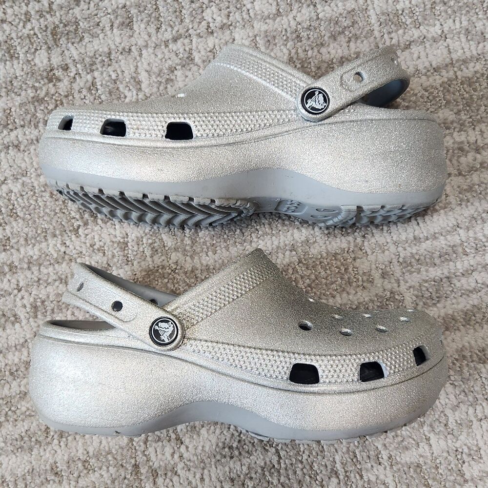 Crocs women's Classic Glitter Platform Clogs silver size 7 - Picture 5 of 9